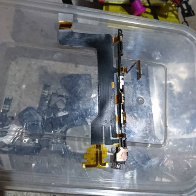 Part flex on off sony xz copotan