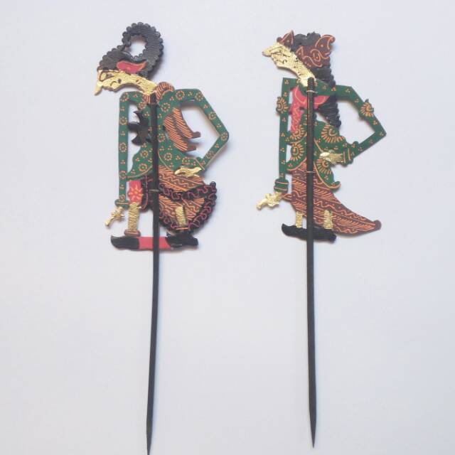 MINIATUR WAYANG KULIT KAMAJAYA DAN KAMARATIH