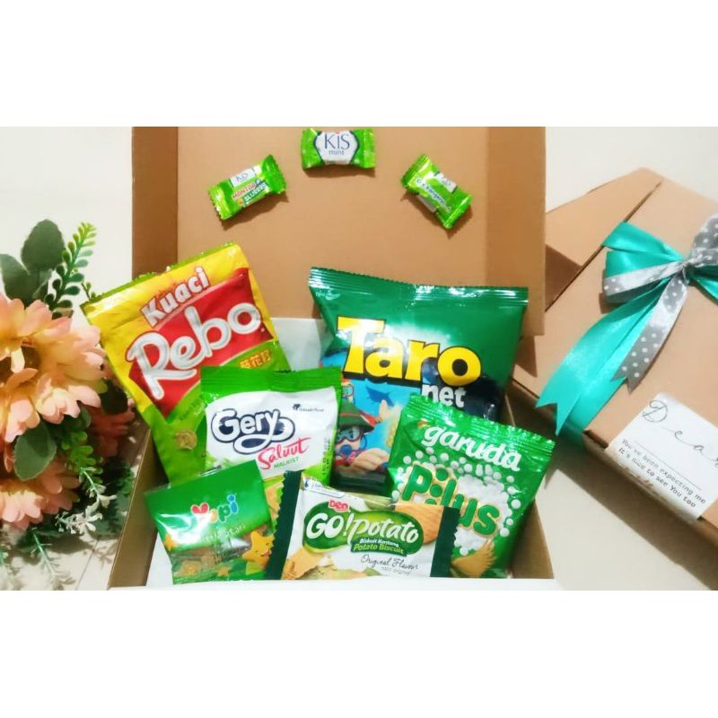 

HAMPERS JAJAN MURAH/HAMPERS LEBARAN MURAH/SNACK BOX MURAH/HADIAH MURAH