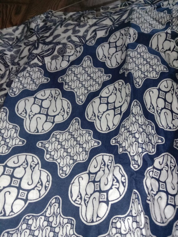 Comfortclothes9 -[ Real Pict] Atasan Batik Wanita Luna Top Seragam Kantor Lengan Pendek Ld 96cm