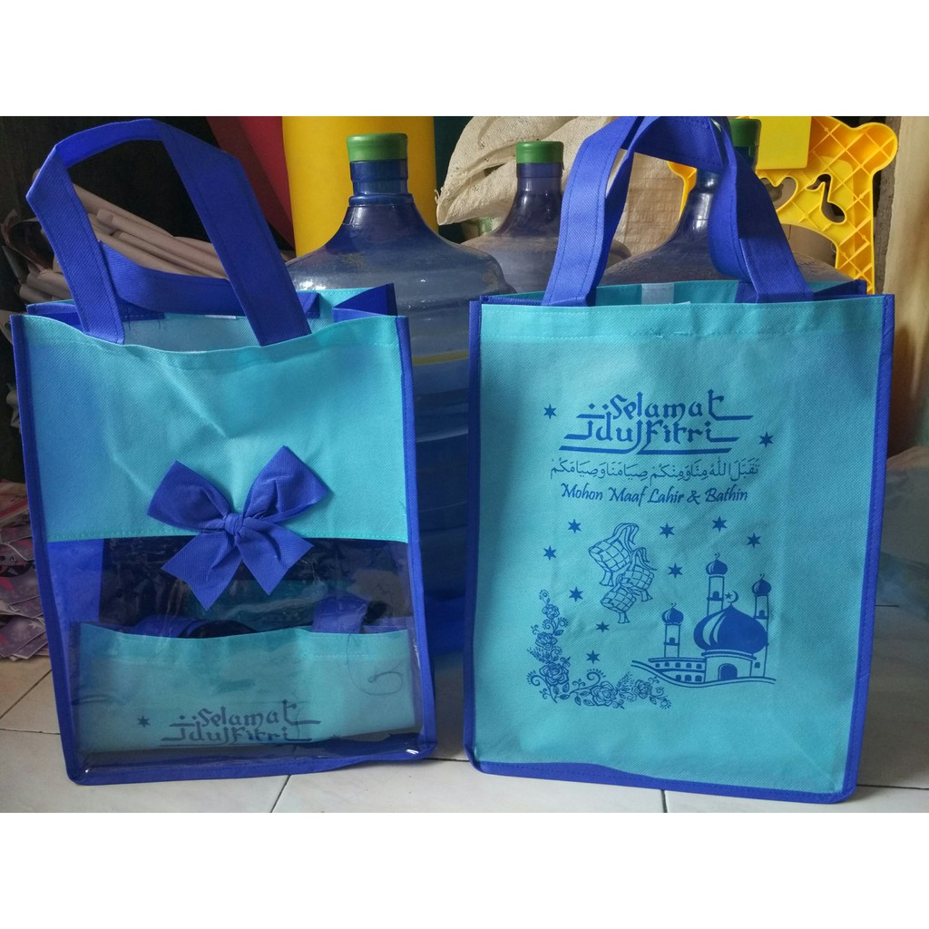 

TAS SOUVENIR PARCEL LEBARAN