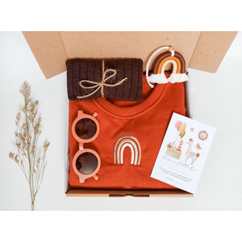 hadian ulangtahun anak 1-2 tahun kado anak hampers bayi murah sweater rainbow earthtone jaket bayi sweater bayi murah selimut bayi kado bayi perempuan kado bayi laki-laki hampers lahiran murah by baby moonset