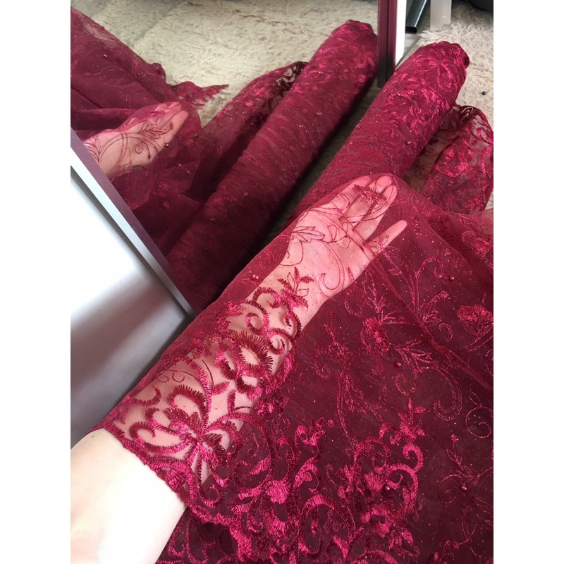 Brokat Tile Mutiara Versace Bordir dua sisi warna merah maroon