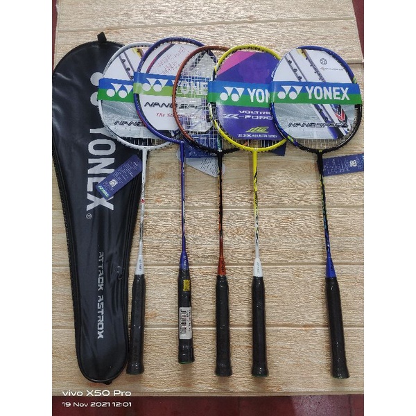 RAKET BADMINTON YONEX IMPORT+TAS SEPASANG