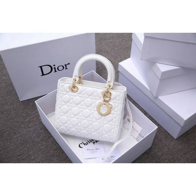 DIOR MEDIUM LADY DIOR BAG