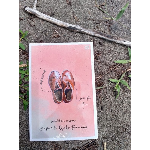 Buku Sapardi Sepasang Sepatu Tua