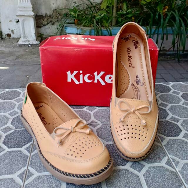 Sepatu slip on kickers wanita kulit asli