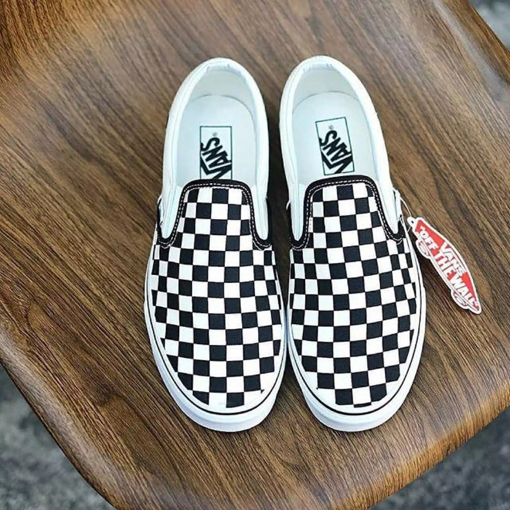 VANS SLIP ON CHECKERBOARD BNIB !!!! BLACK WHITE