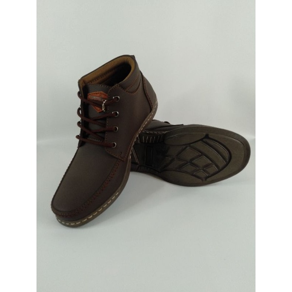 Sepatu pria boots/sneaker everone