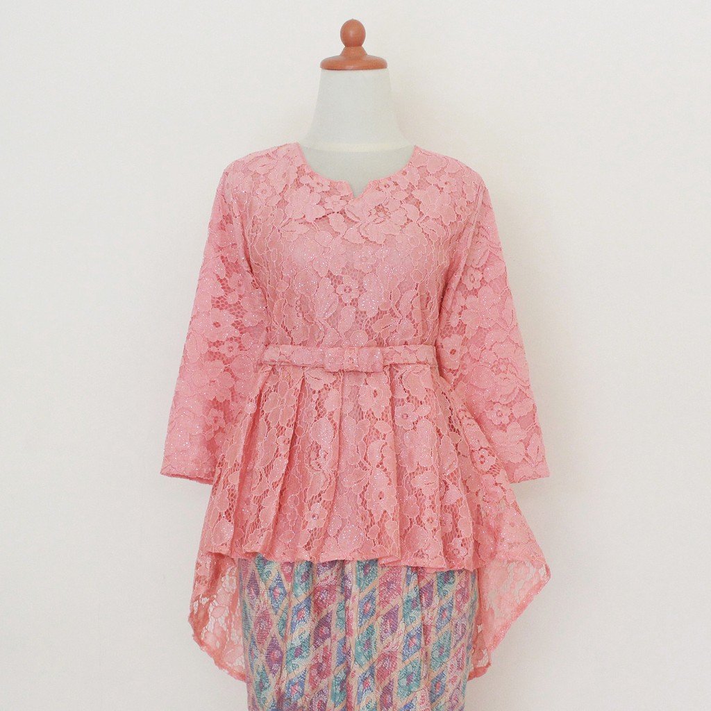 Kebaya Modern Atasan Brukat Aira -  Peach