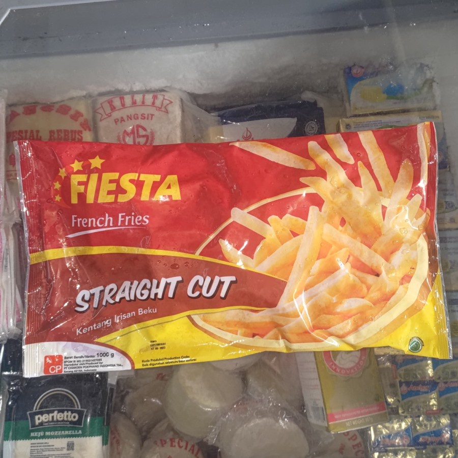

Fiesta straight cut kentang 1 kg