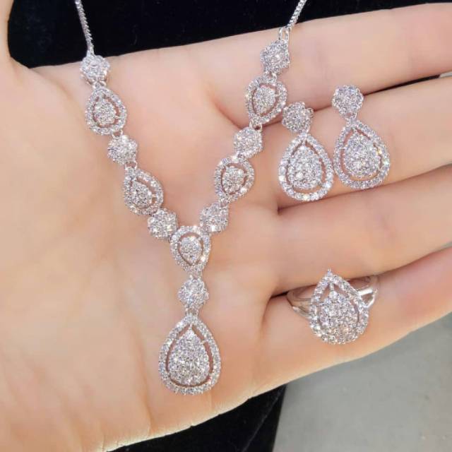 Set KALUNG ANTING CINCIN lapis emas tabur permata Zirkonia. Persis Asli