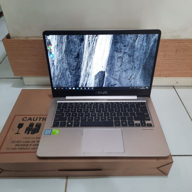 Asus Zenbook UX410UQK Core i7-7500U Vga Nvidia Geforce 940MX Ram 8gb