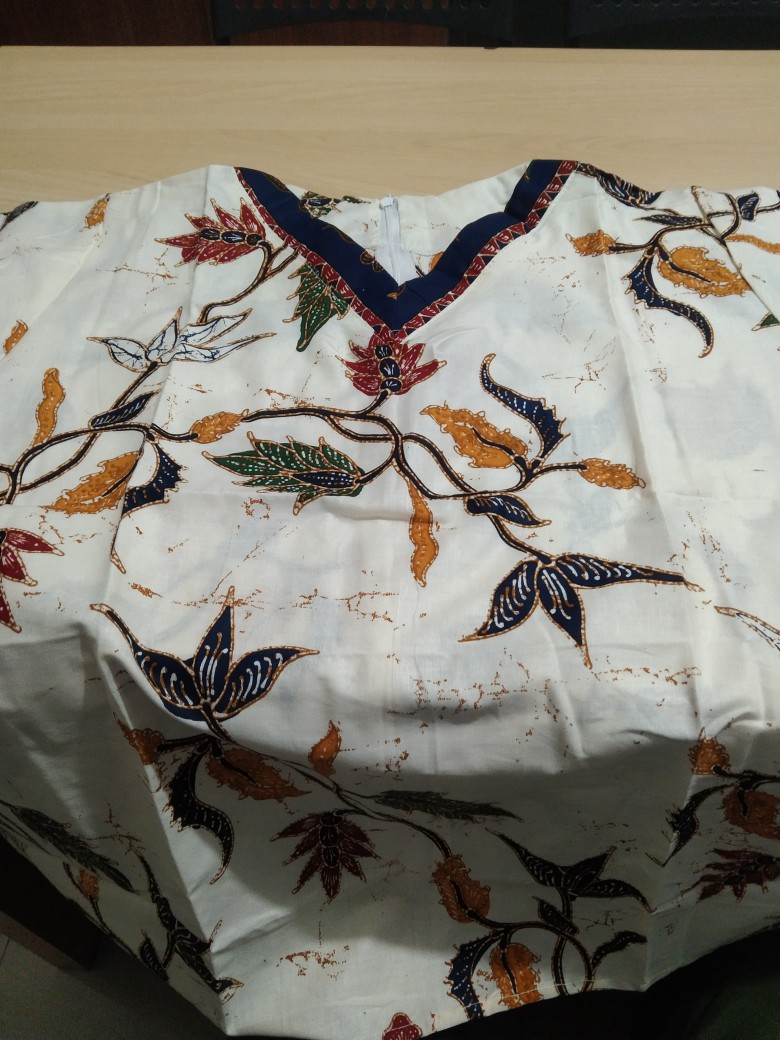 Atasan Baju Batik Wanita Modern Uj