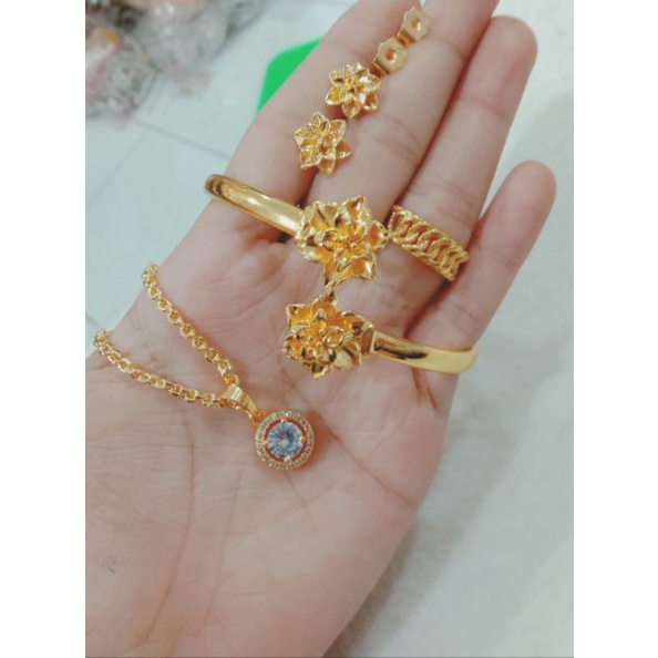 perhiasan set dewasa titanium D