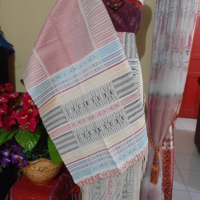 SONGKET TARUTUNG KHUSUS PENGANTIN TENUNAN TARUTUNG