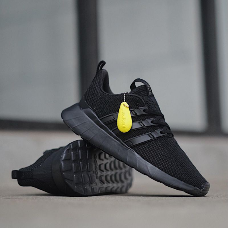 ADIDAS QUESTAR FLOW ALL BLACK