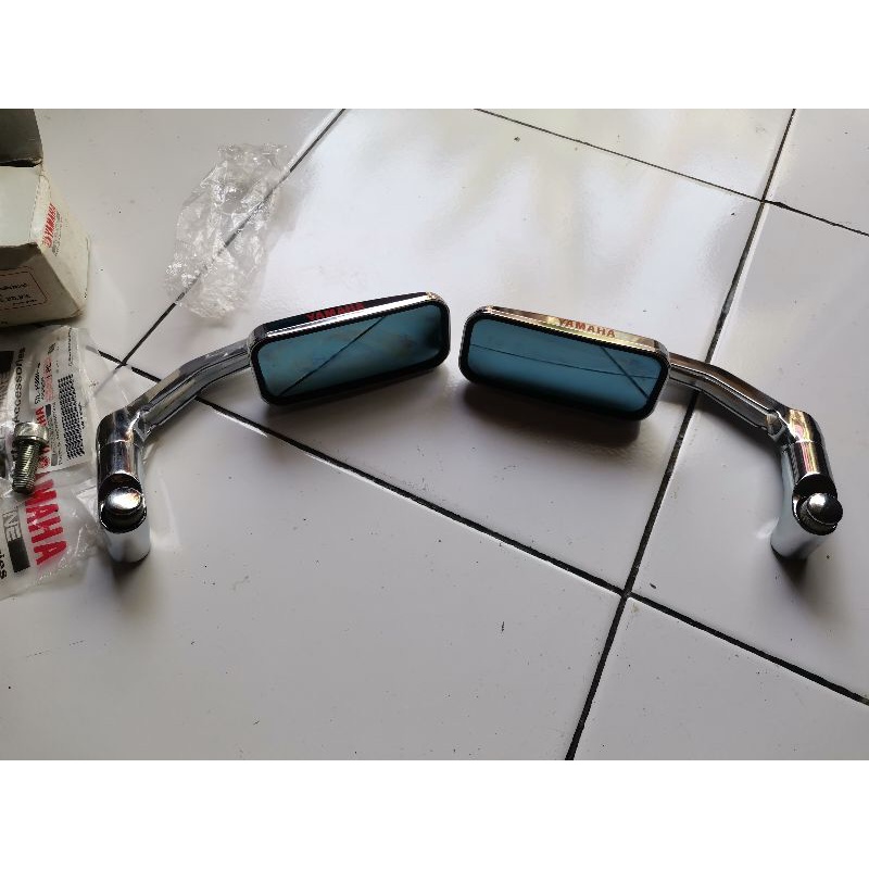 Spion Daytona Yamaha original kotak