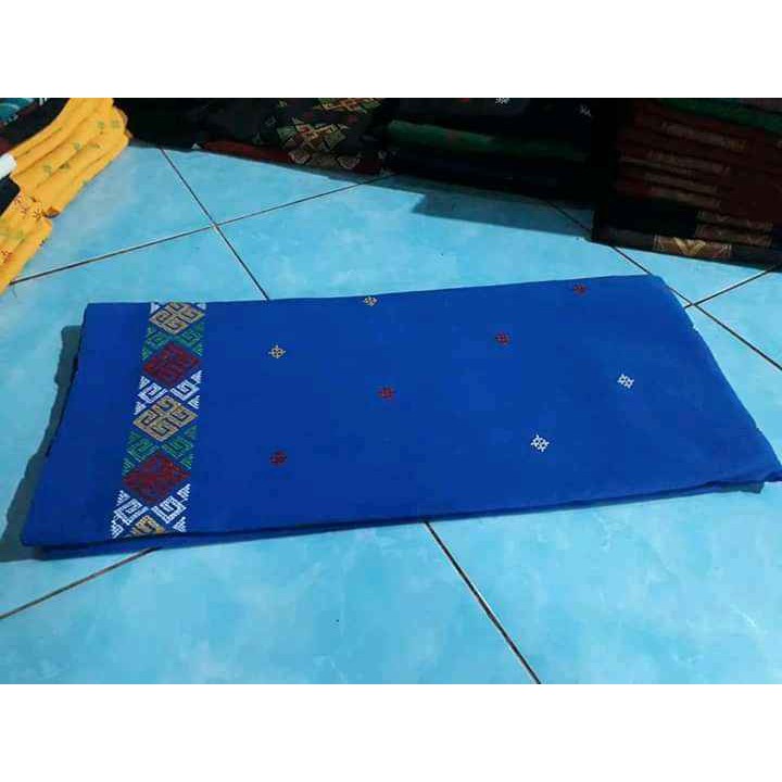 Tenun Paruki Pabintik / Kain Tenun Paruki Toraja / Tenun Paruki Toraja SH908