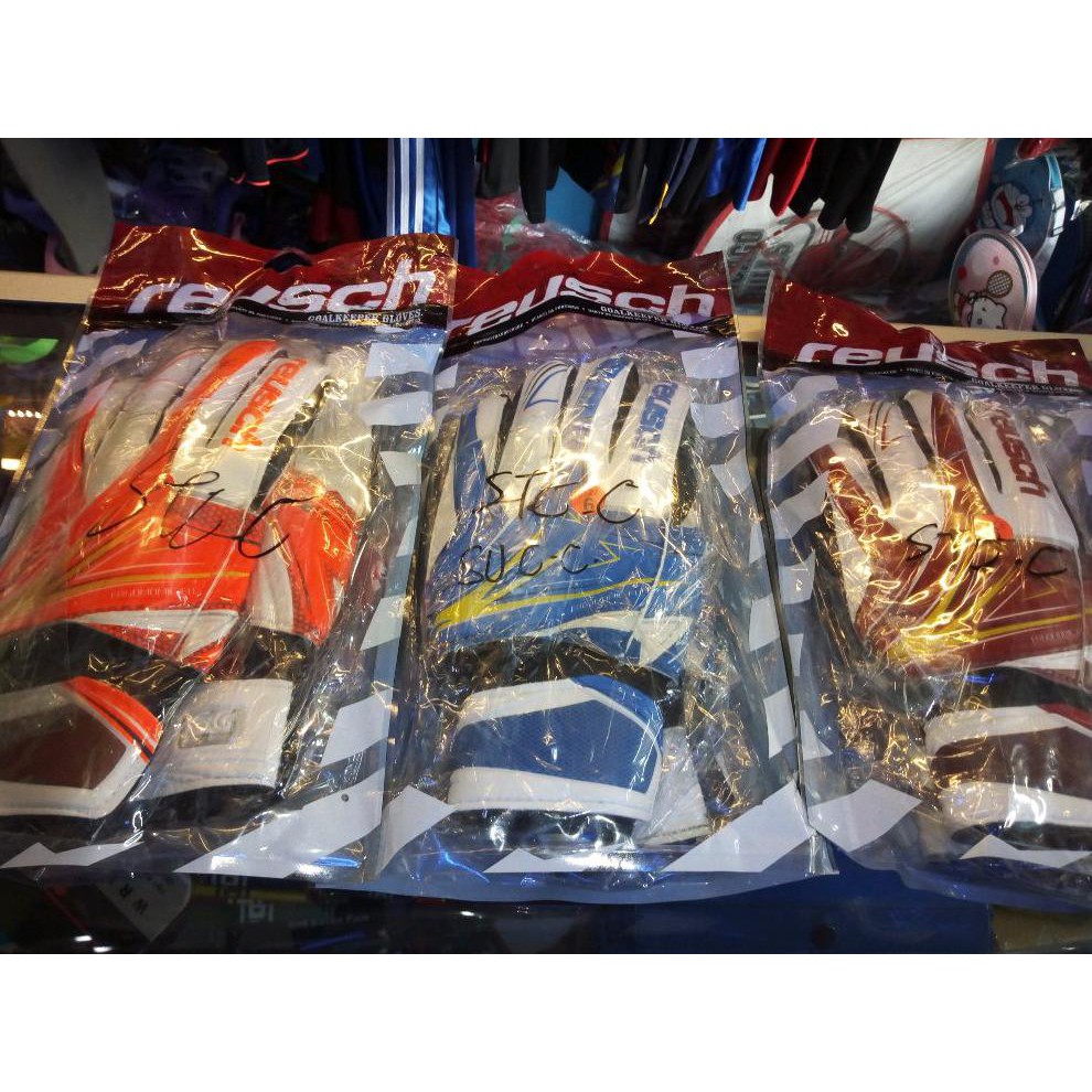 sarung tangan kiper reusch untuk anak -anak
