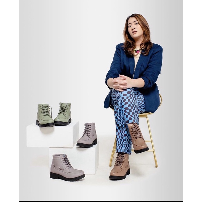 Way Boots Lavender jastip live Adorable Project