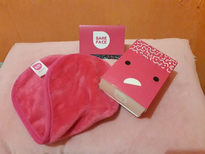 Bare Face Make Up Remover Towel (1 Pcs)