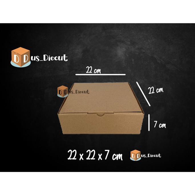 

Kardus Die Cut Uk. 22X22X7 Cm (Model Box Pizza)