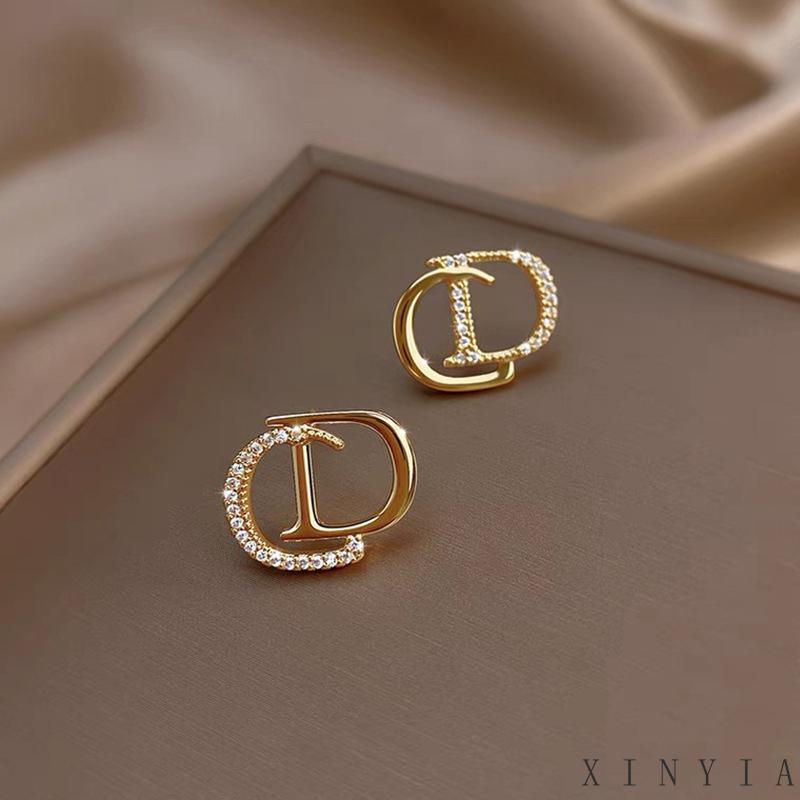 【COD】Korea Desain Fashion Anting Alfabet Anting Tusuk Sterling Silver 925 Desain Tulisan CD Hias Berlian Gaya Korea / Simple Untuk Wanita