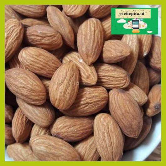 

5Yer67R- Natural Almond 1 Kg Whole Raw / Mentah Kulit Ari / Kacang Almon 1000Gr T7Rty67-