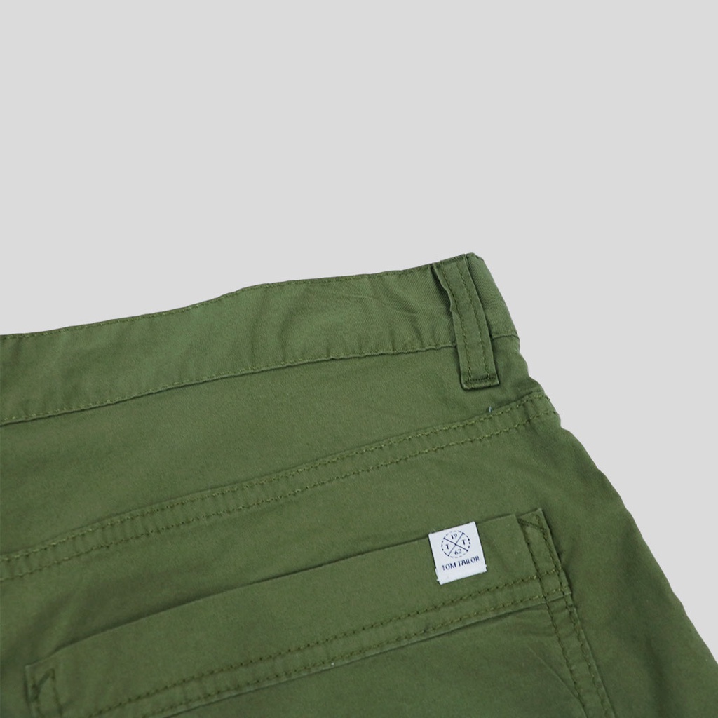 JOY SHADE Men Pants Celana Pendek Pria by Tom Tailor