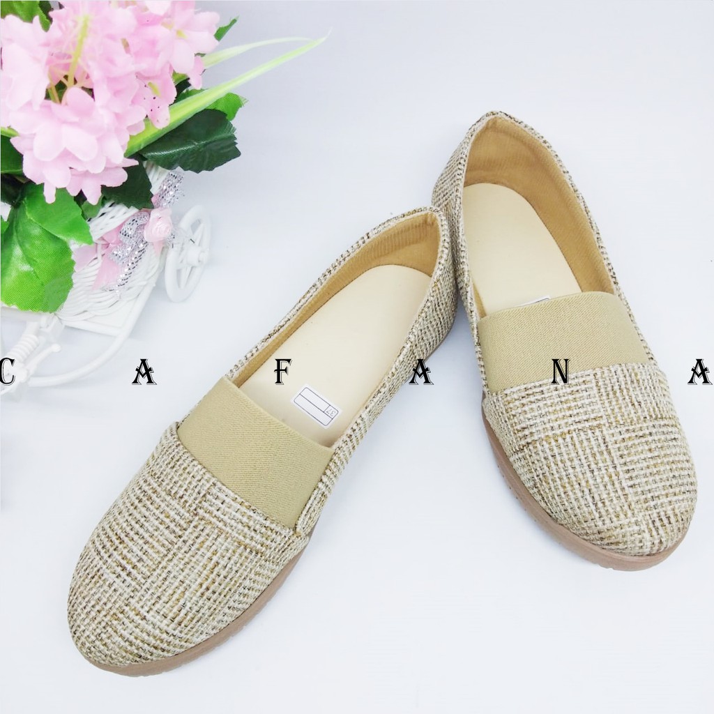 Sepatu Wanita Flat Shoes Aqila SDB106