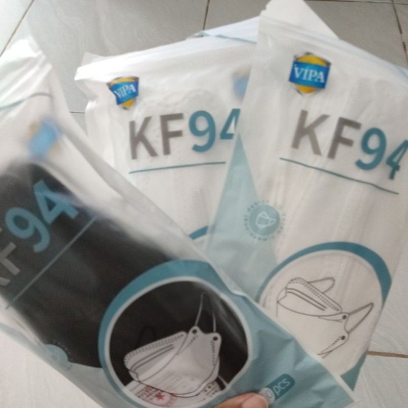 Masker KF94 Hijab - Headloop Hitam Putih