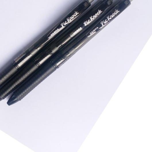 

➯ Pulpen Zebra Pic Knock 0.7mm ( per Lusin ) ✈
