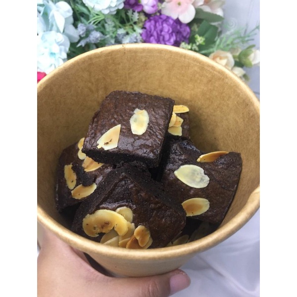 Brownies Fudgy 𝘉𝘪𝘯𝘨𝘬𝘪𝘴𝘢𝘯 𝘭𝘦𝘣𝘢𝘳𝘢n 𝘪𝘥𝘶𝘭 𝘧𝘪𝘵𝘳𝘪 hampers natal