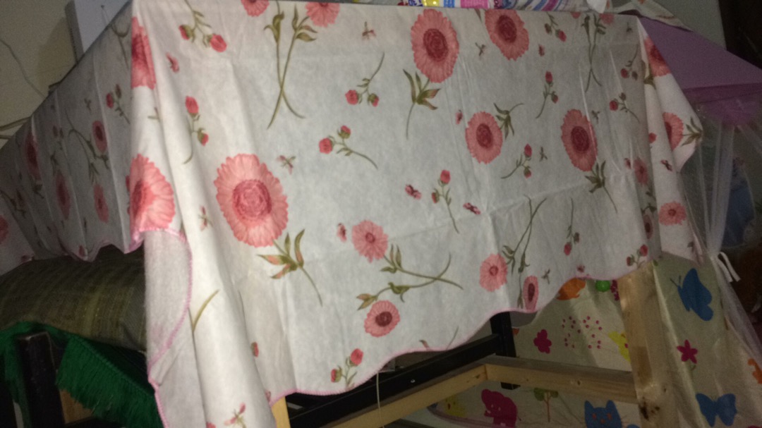 Taplak Meja Anti Air Motif Purple Leaves Bahan Peva