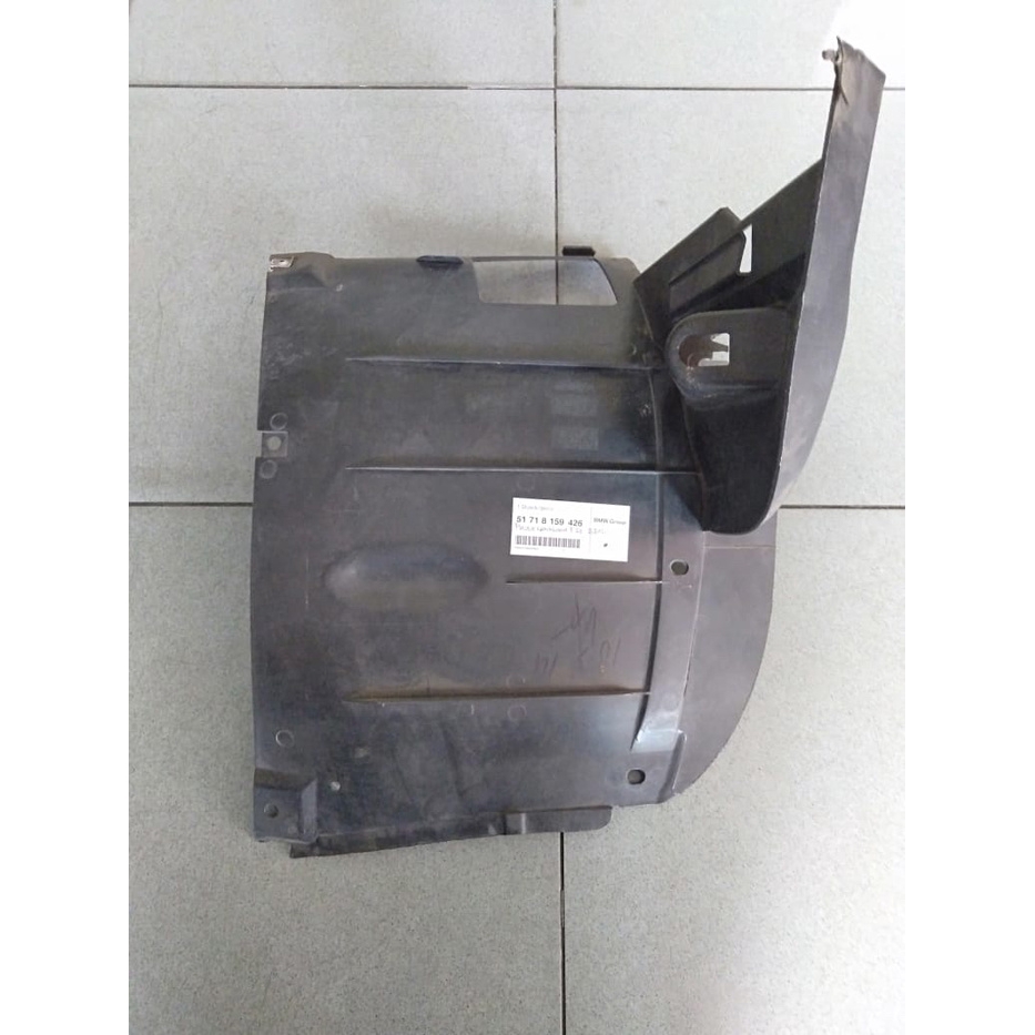 PLASTIK SPAKBOARD INNER FENDER BMW E39 depan kanan ORIGINAL
