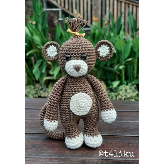 Boneka Rajut Amigurumi Benang Katun Bali Asli Zoey Monkey 14cm