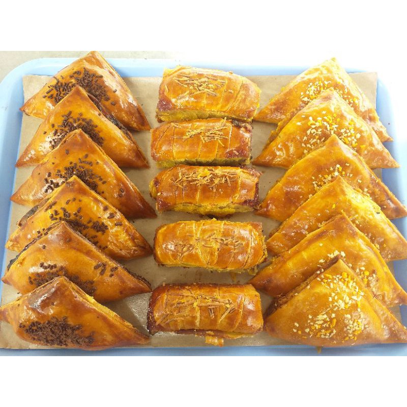 

Bolen Pisang Khas Bandung