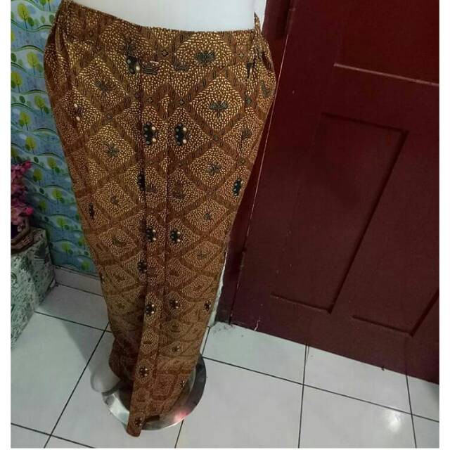 Aneka Rok Jarik Lipit Katun Batik Coklat Putih