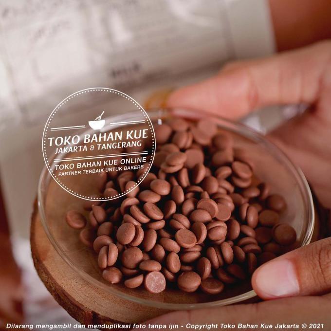 

Limited Stock Callebaut Drops Coklat Baking Chips Milk 28,3% 1Kg Cokelat Chip