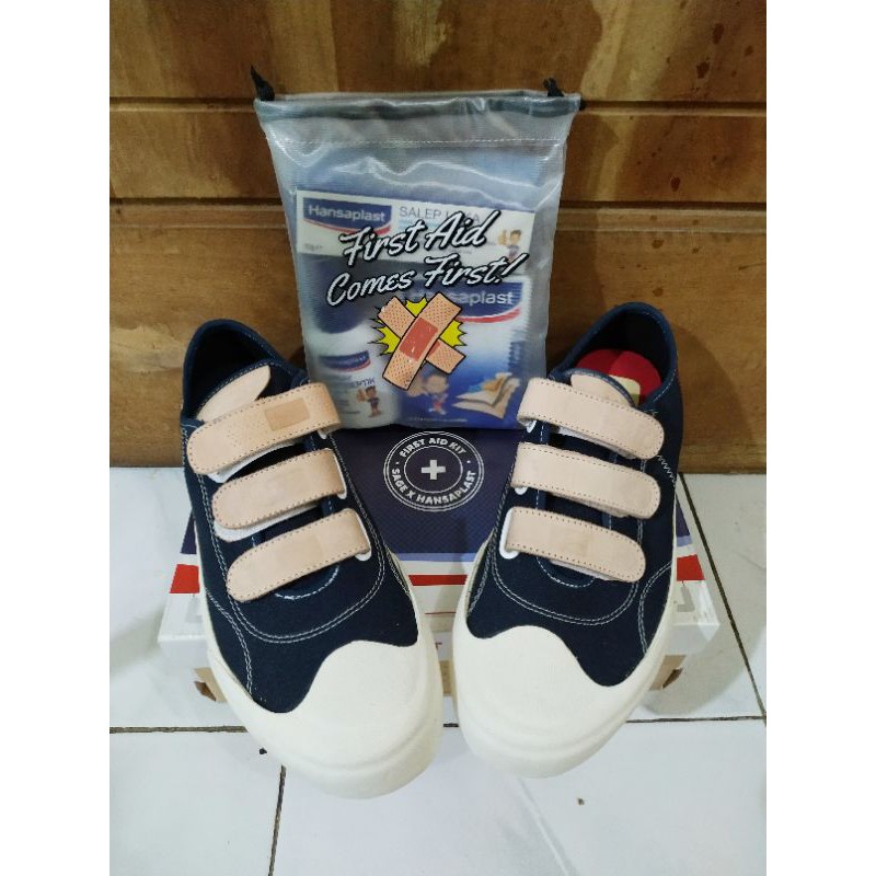 Sage Footwear x Hansaplast Size 42 (New)