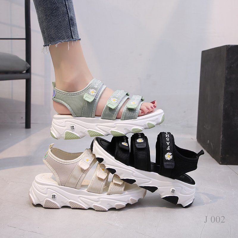FASHION SANDAL WANITA GUNUNG ODEDA 002