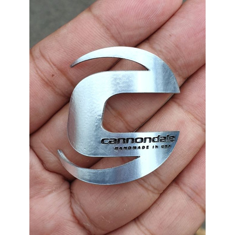Head tube Badge / Head badge CANNONDALE - Emblem Sepeda  CANNONDALE