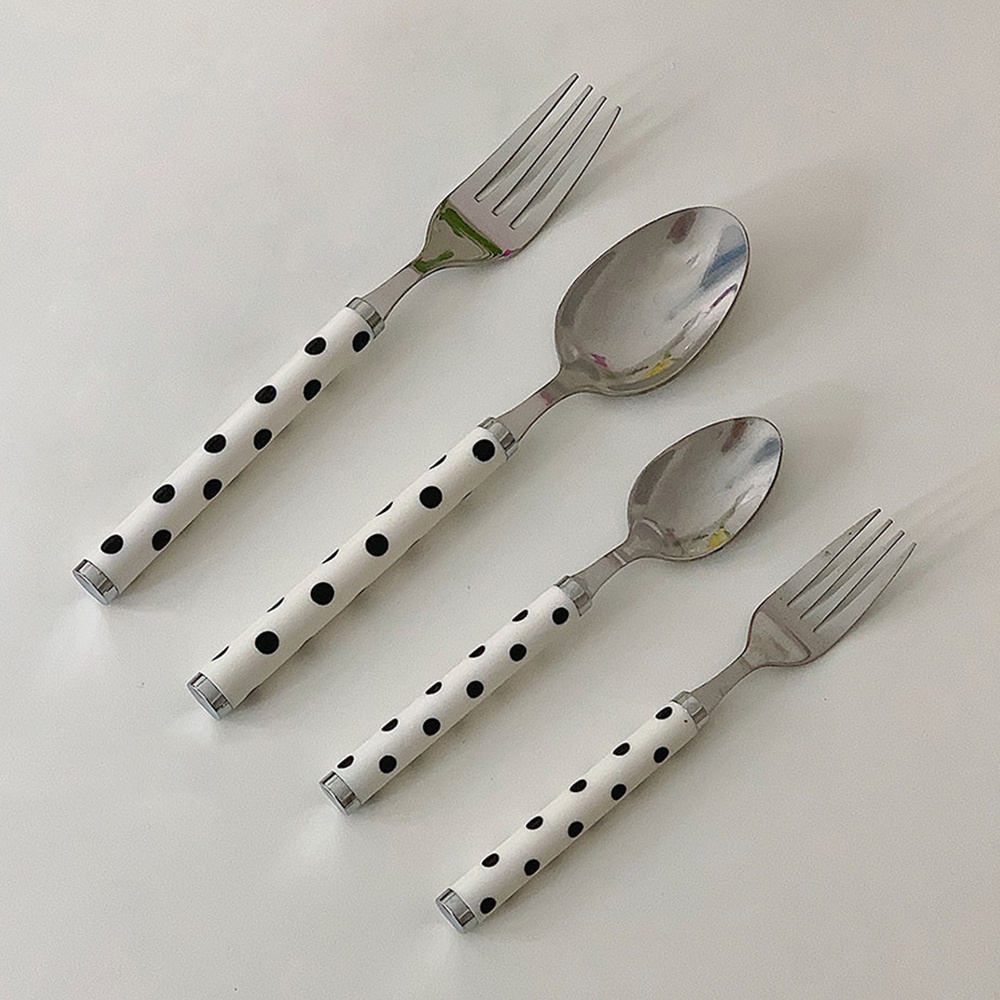 Set Peralatan Makan Sendok Garpu Pisau Bahan Stainless Steel Gaya Retro Korea Western