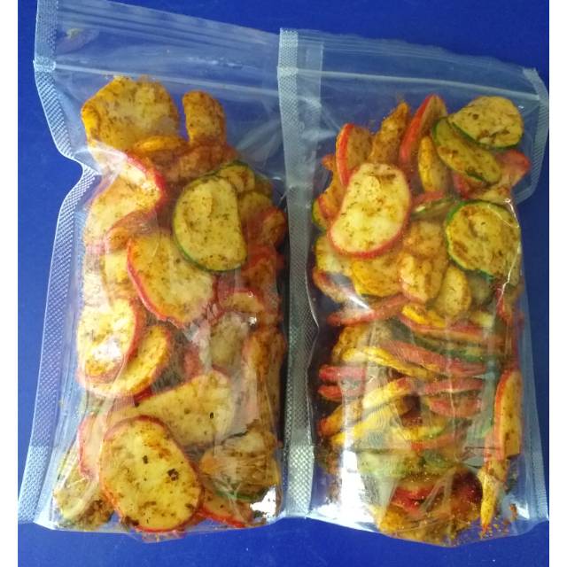 

Krupuk seblak pedas terbuat dari bahan bahan alami