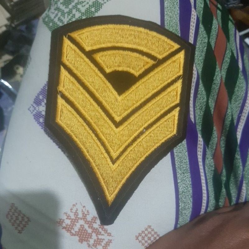 sevron pelayaran 3 2 pengait peniti 1pasang