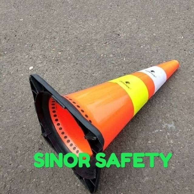 Traffic Cone 75 cm Lentur Kerucut Trafic Safety PVC ORANGE Base Hitam