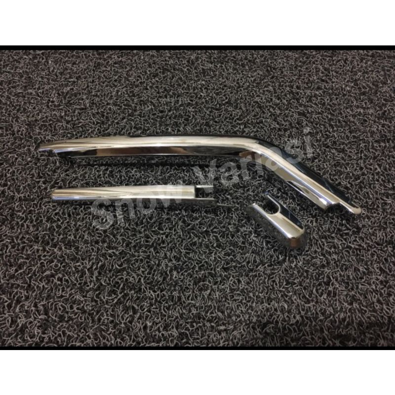 Cover wiper belakang Ertiga chrome