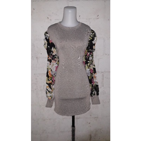 Long Tunik Bahan Rajut  Lengan Balon Motif  Bunga by W&S Sherleen