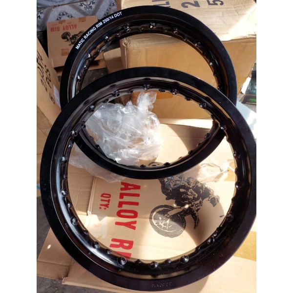 VELG TAPAK LEBAR 250/350 RING 14 merk ROTORA MODEL ROSSI KOTAK